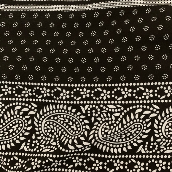 Flowy Dress - Picture 2 of 2